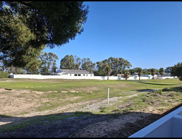 4 BEDROOM HOUSE FOR SALE IN SHELLEY POINT